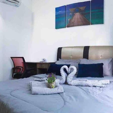 盛婷民宿a S&Thomez 2Bedrooms Mesamall Wifi Klia Usim Miu Inti Nu Nilai Extérieur photo