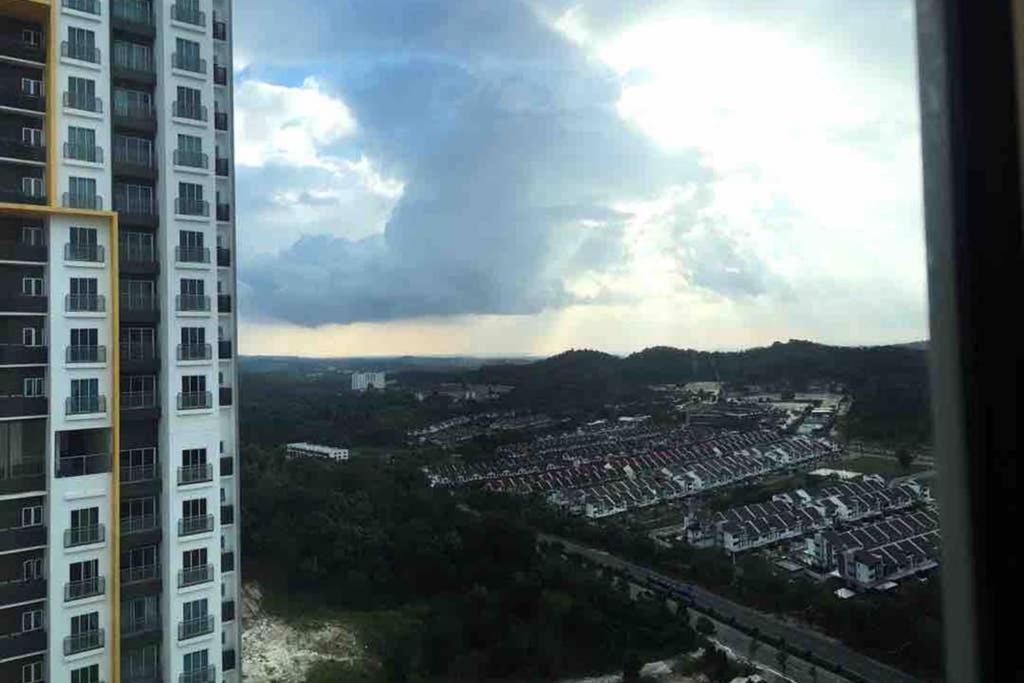 盛婷民宿a S&Thomez 2Bedrooms Mesamall Wifi Klia Usim Miu Inti Nu Nilai Extérieur photo
