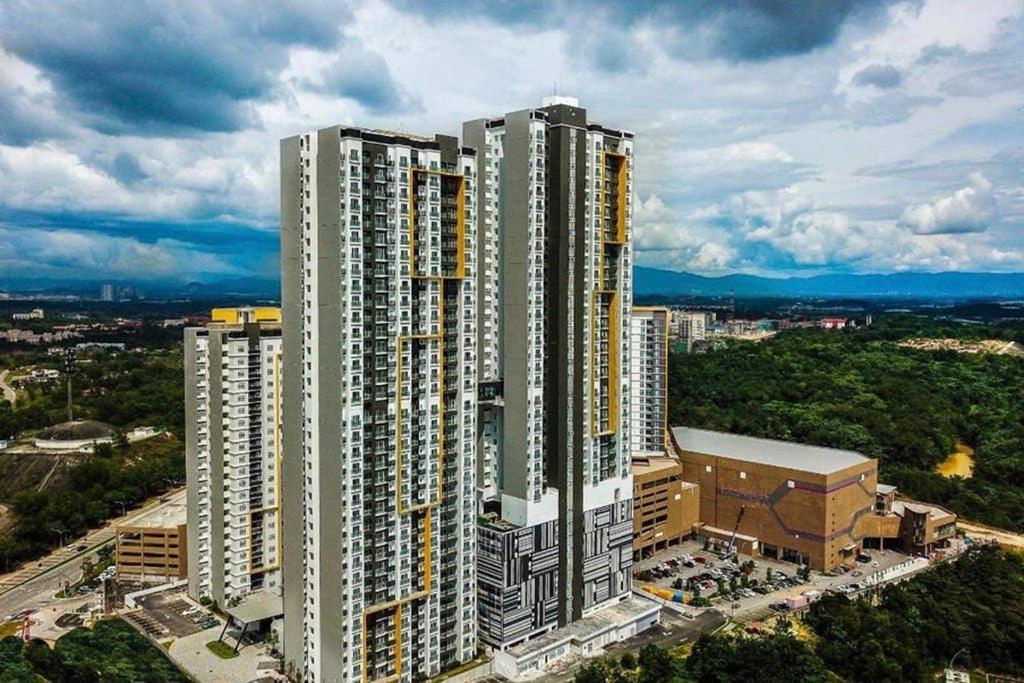盛婷民宿a S&Thomez 2Bedrooms Mesamall Wifi Klia Usim Miu Inti Nu Nilai Extérieur photo