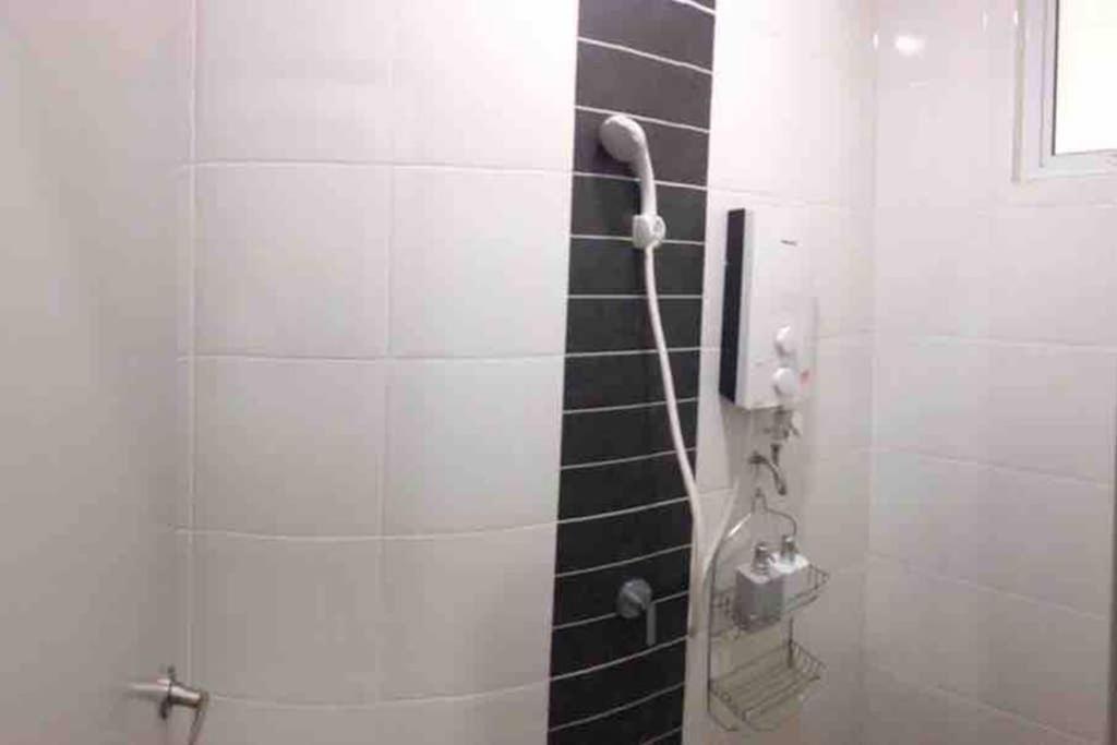 盛婷民宿a S&Thomez 2Bedrooms Mesamall Wifi Klia Usim Miu Inti Nu Nilai Extérieur photo