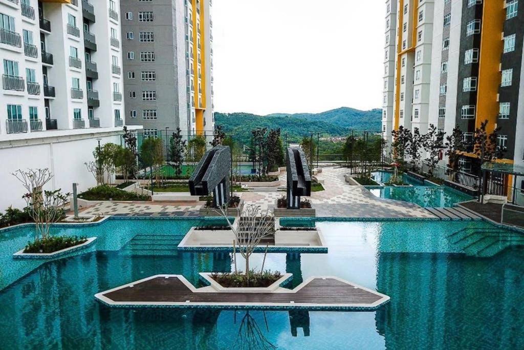 盛婷民宿a S&Thomez 2Bedrooms Mesamall Wifi Klia Usim Miu Inti Nu Nilai Extérieur photo
