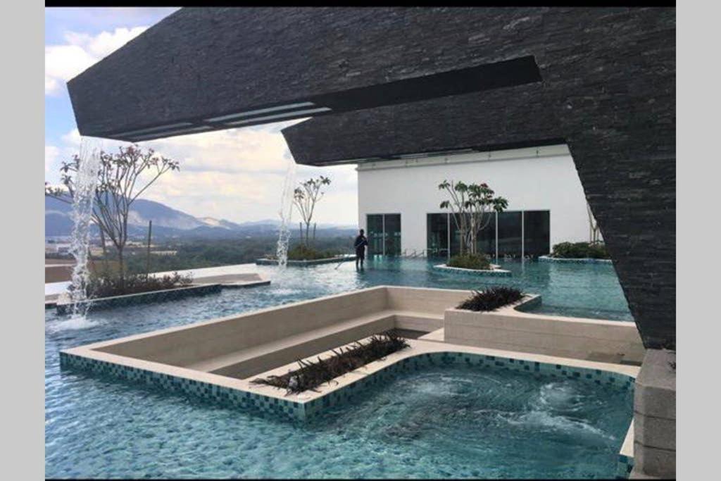 盛婷民宿a S&Thomez 2Bedrooms Mesamall Wifi Klia Usim Miu Inti Nu Nilai Extérieur photo