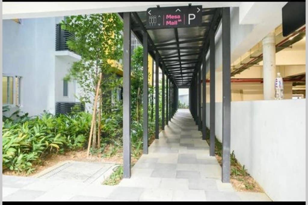 盛婷民宿a S&Thomez 2Bedrooms Mesamall Wifi Klia Usim Miu Inti Nu Nilai Extérieur photo